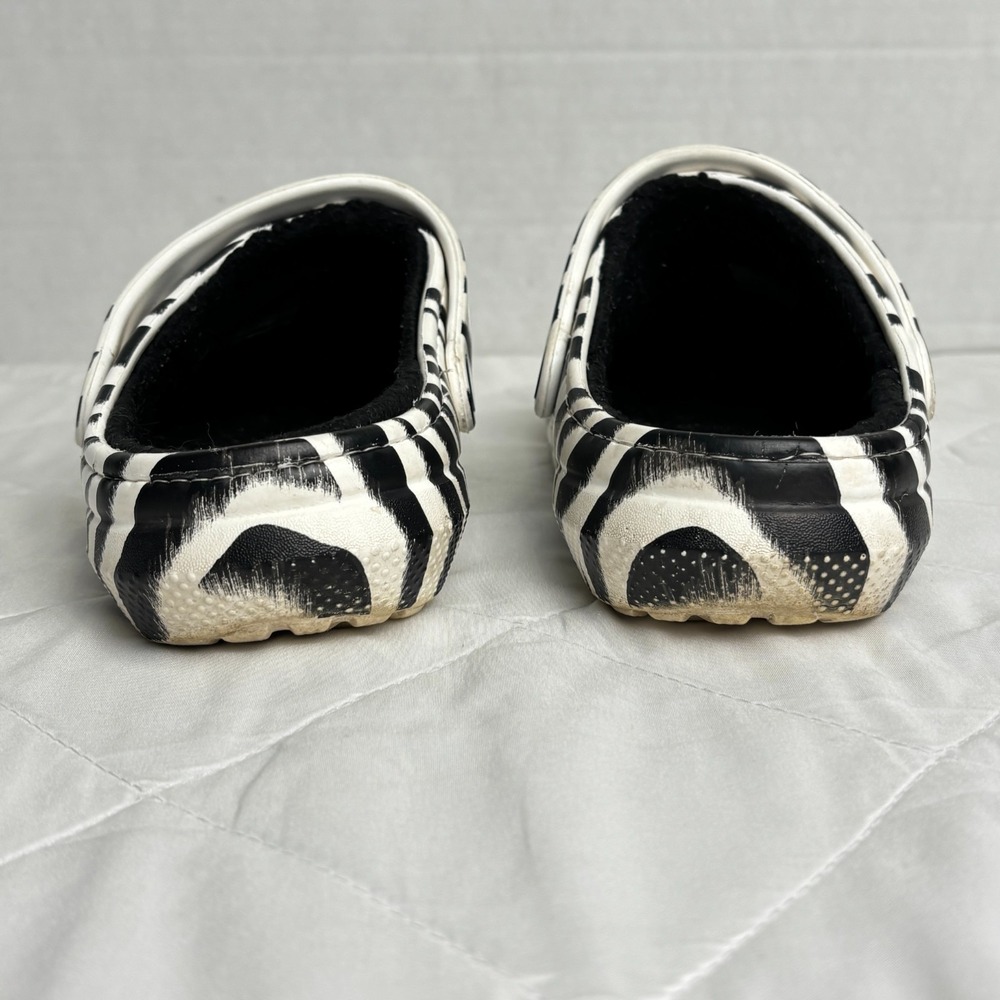 Crocs Zebra Print Faux Fur Lined Classic Clogs Womens 7 Mens 5 Black White - Picture 14 of 16